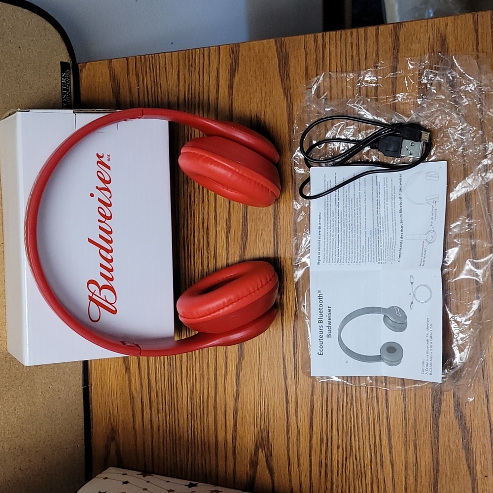 Brand new in box Budweiser Bluetooth Headphones